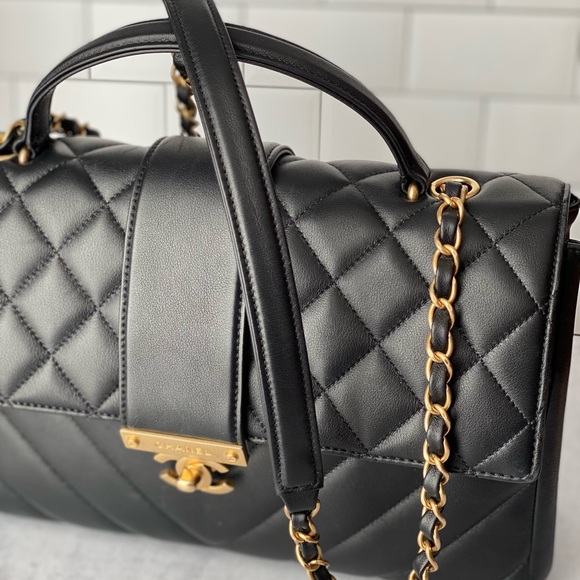 Rare Chanel Black Quilted Lambskin Top Handle Handbag - Picture 8 of 14